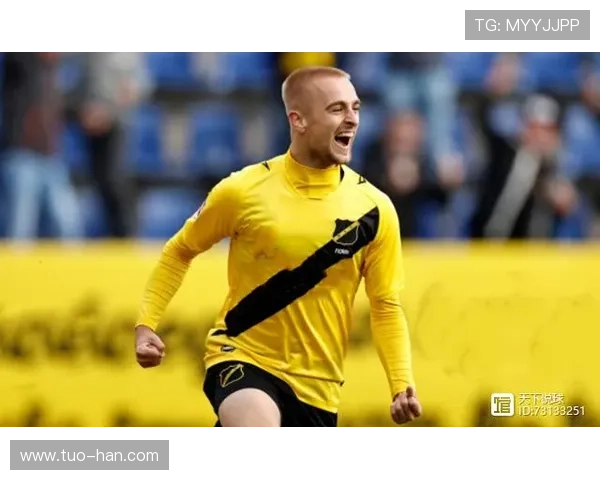 黄潜本赛季定位球表现稳健，攻防效率持续提升