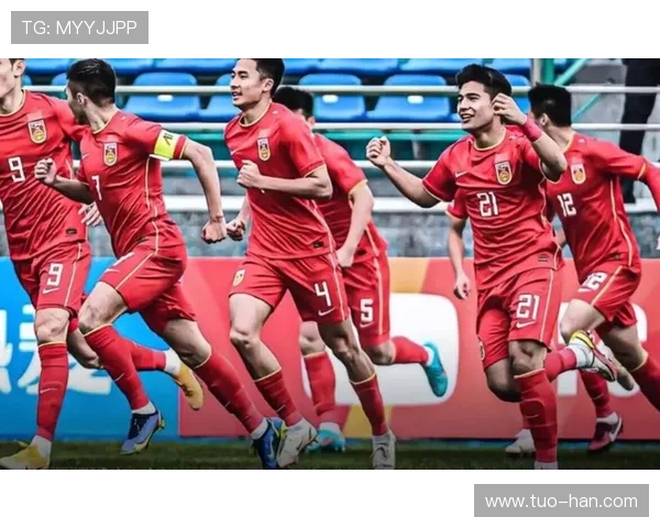 泰国队战象歌声助威 亚洲杯备战氛围浓厚